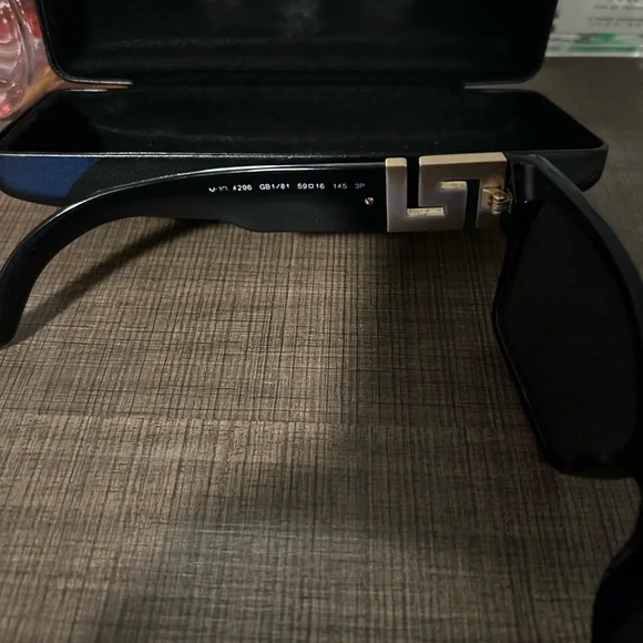 Versace Black and Gold Eyeglass Case - Picture 5 of 7